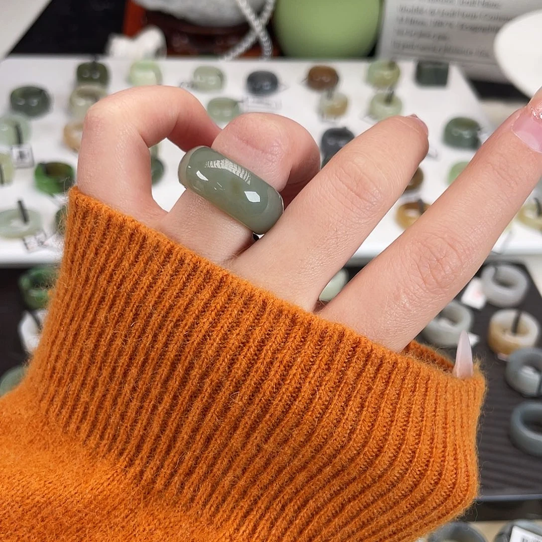 Y***O和田玉未镶嵌戒指h20且末蓝轮胎16不退换