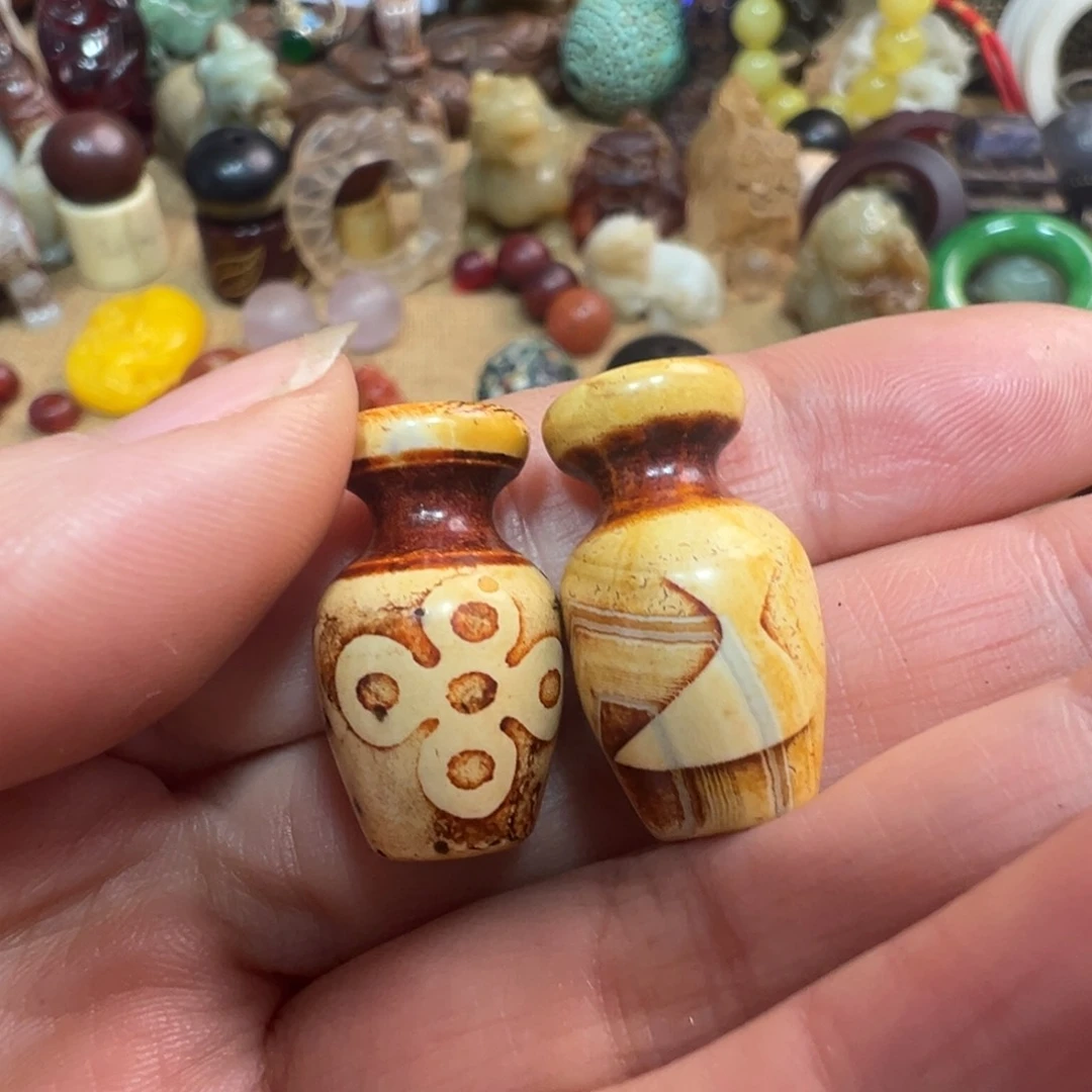 琥珀裸石未镶嵌做工精细