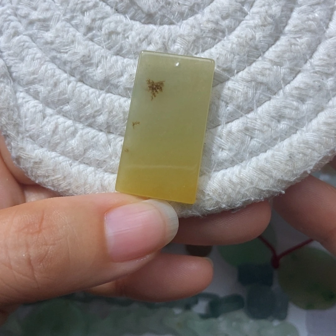 定制翡翠未镶嵌翡翠31*17.4*