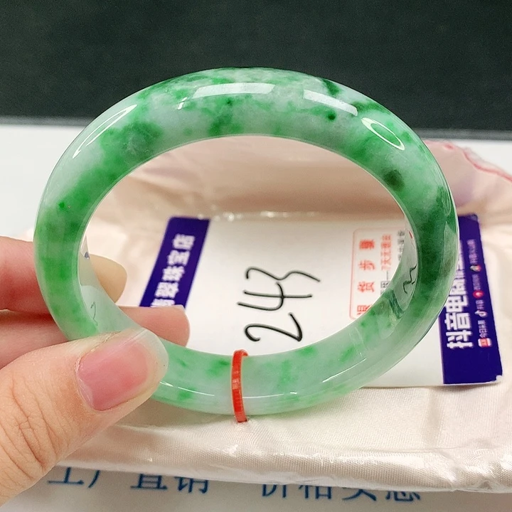 未镶嵌手镯翡翠翡翠