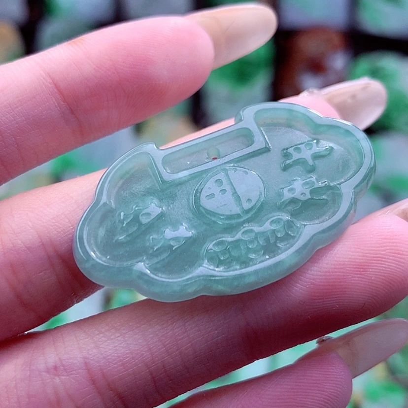 【闪购商品】翡翠颈饰未镶嵌天然