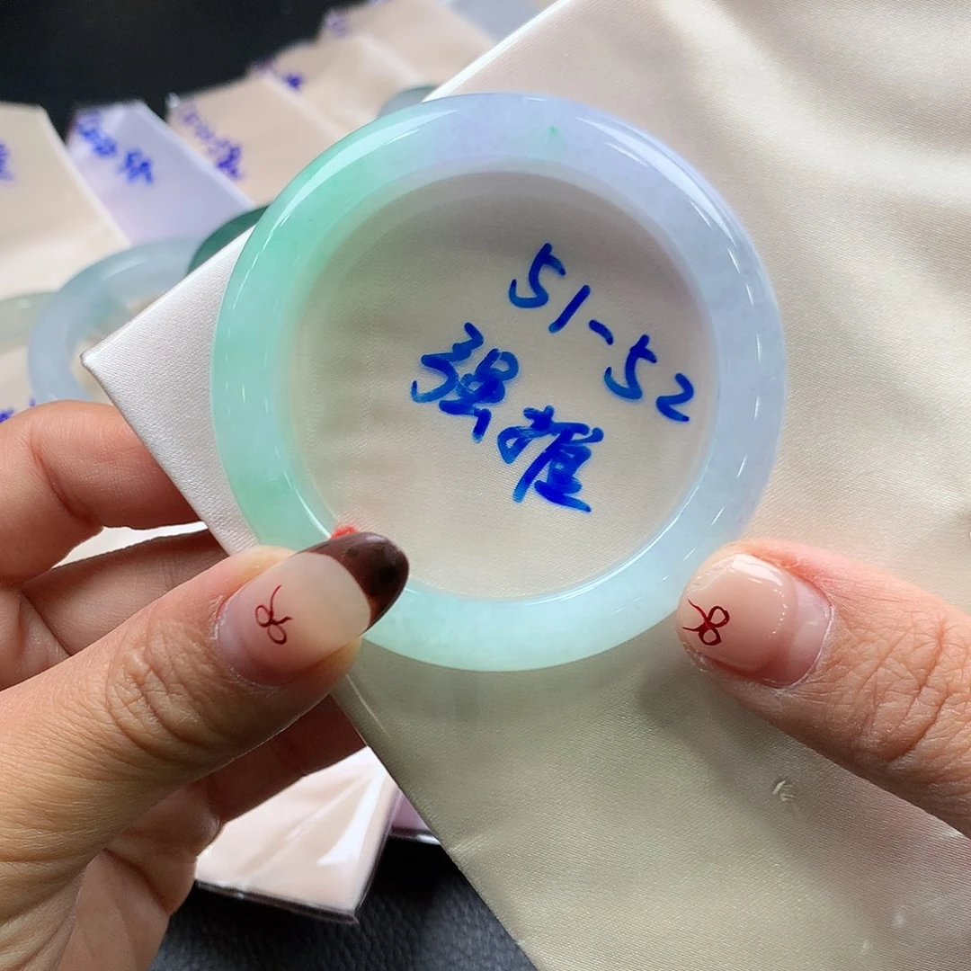 翡翠未镶嵌手镯40号