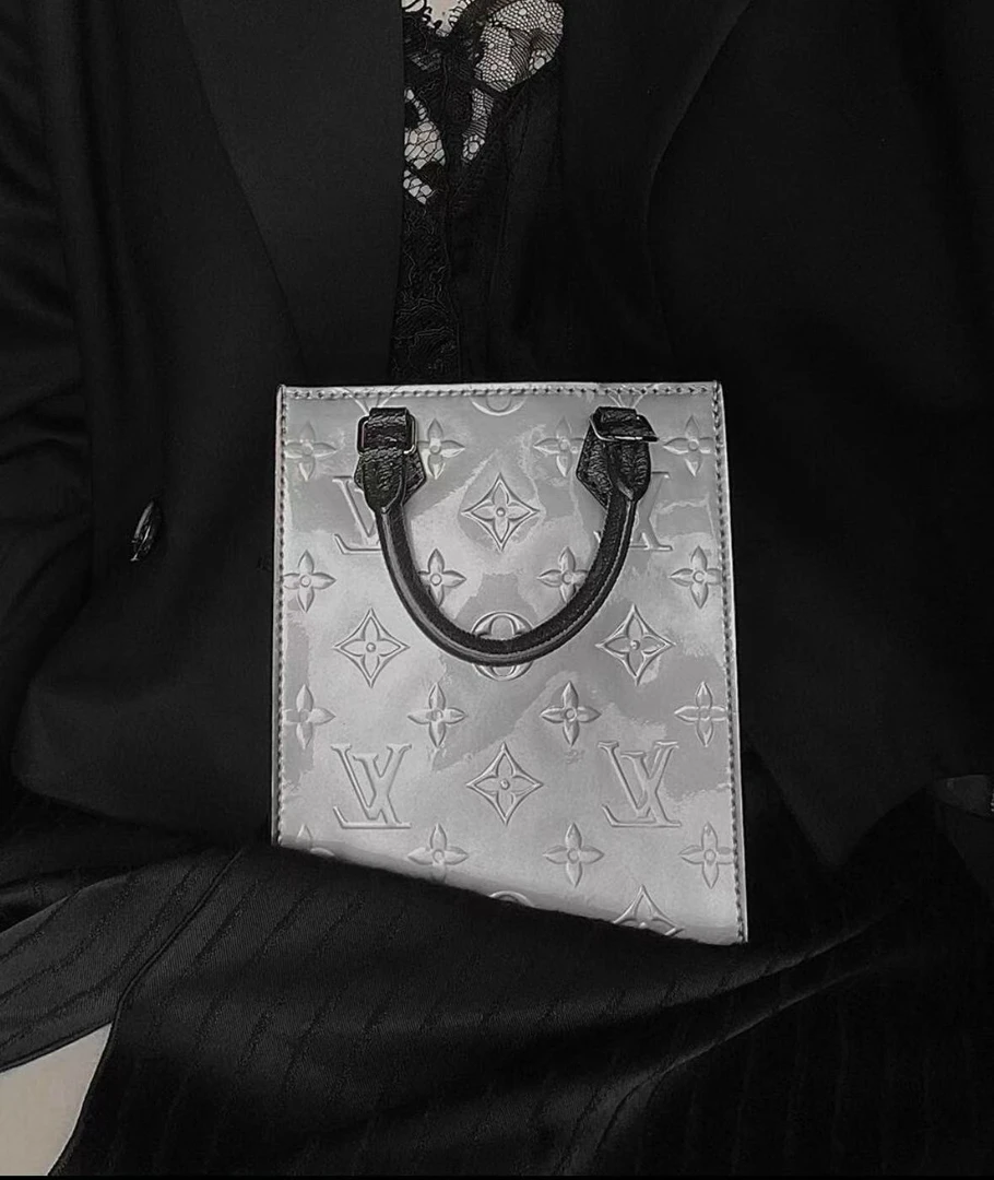 95新 LouisVuitton/路易威登 GGS琴谱mini老花金扣漆皮76460220