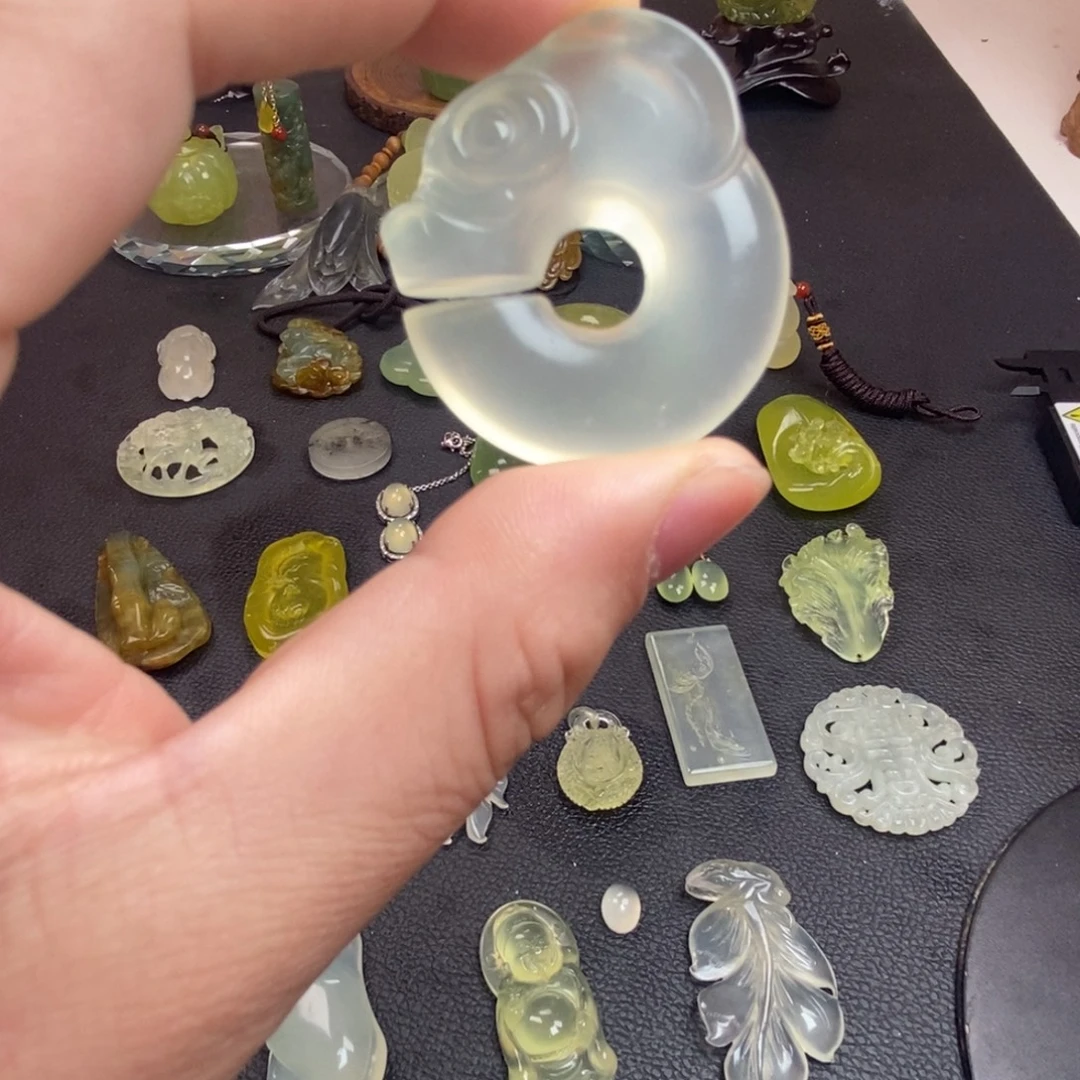 蛇纹石玉合金颈饰