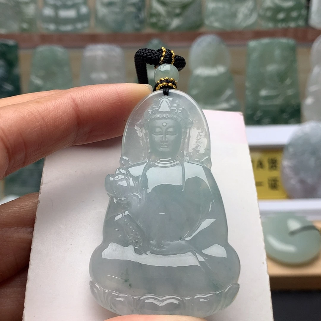 翡翠未镶嵌颈饰素衣