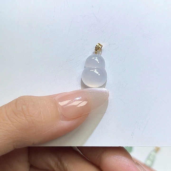 颈饰18K金镶嵌翡翠