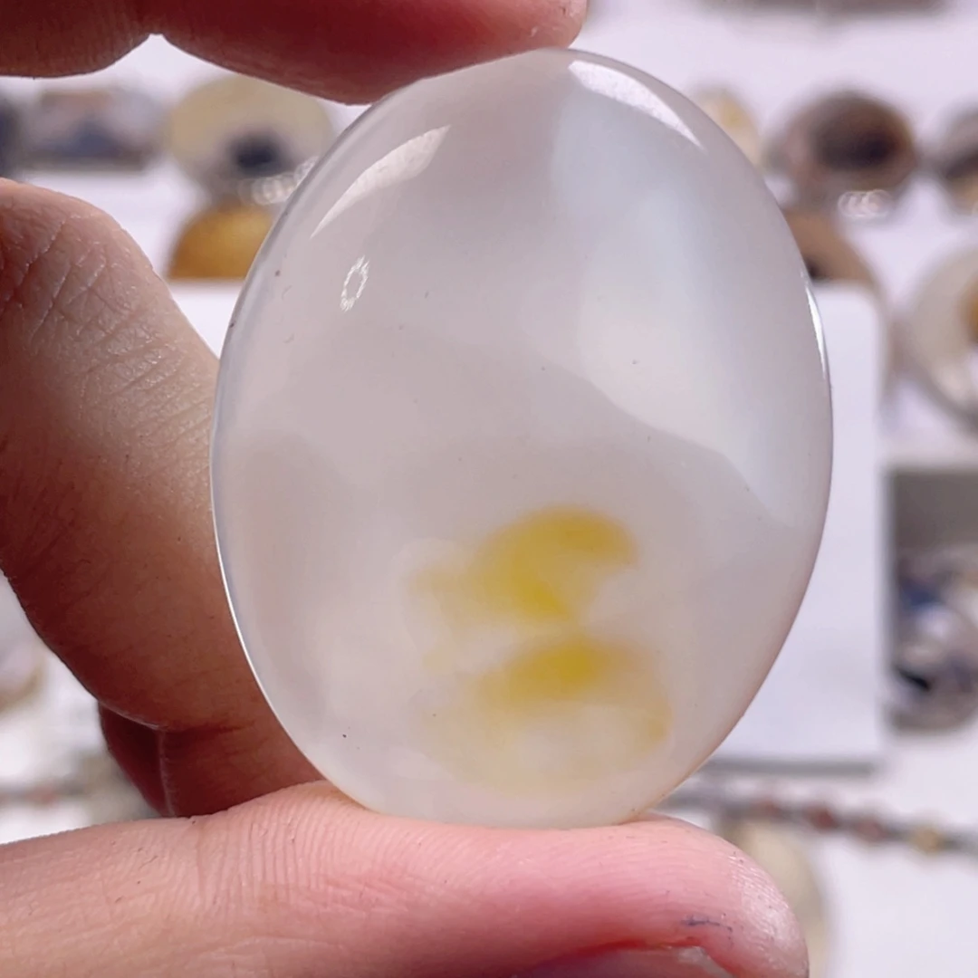 玛瑙/玉髓未镶嵌珠宝奇石