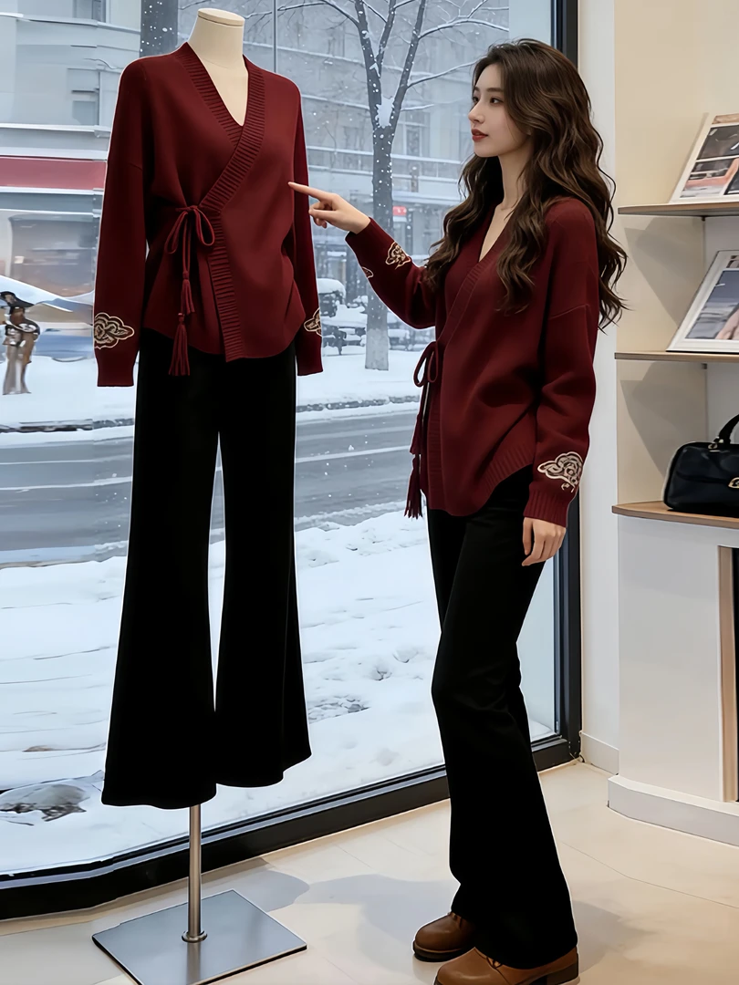 新中式国风V领毛衣女2026秋冬新款高级感针织衫可外穿内搭上衣女