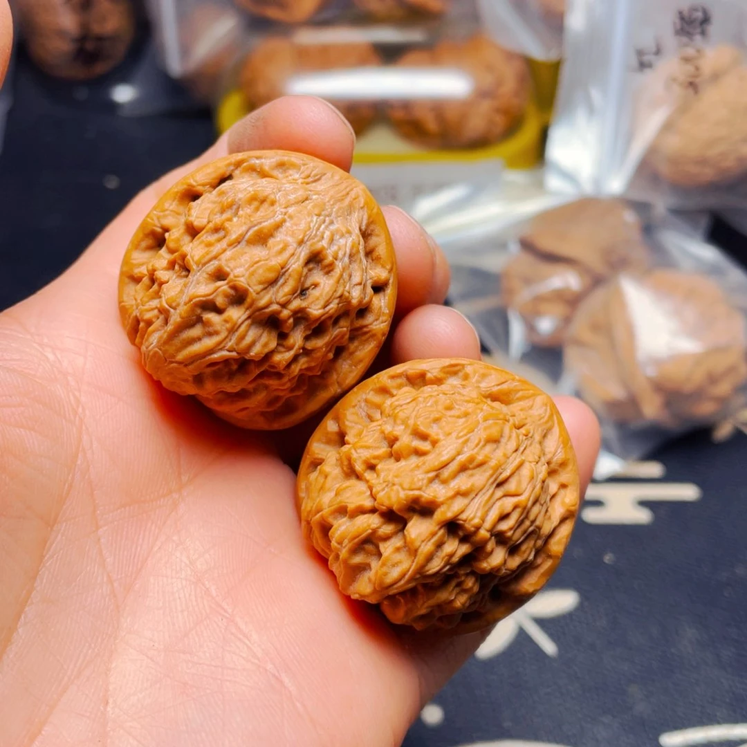 吊坠文玩核桃红狮子