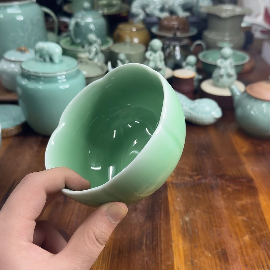 小仲龙泉青瓷微瑕547