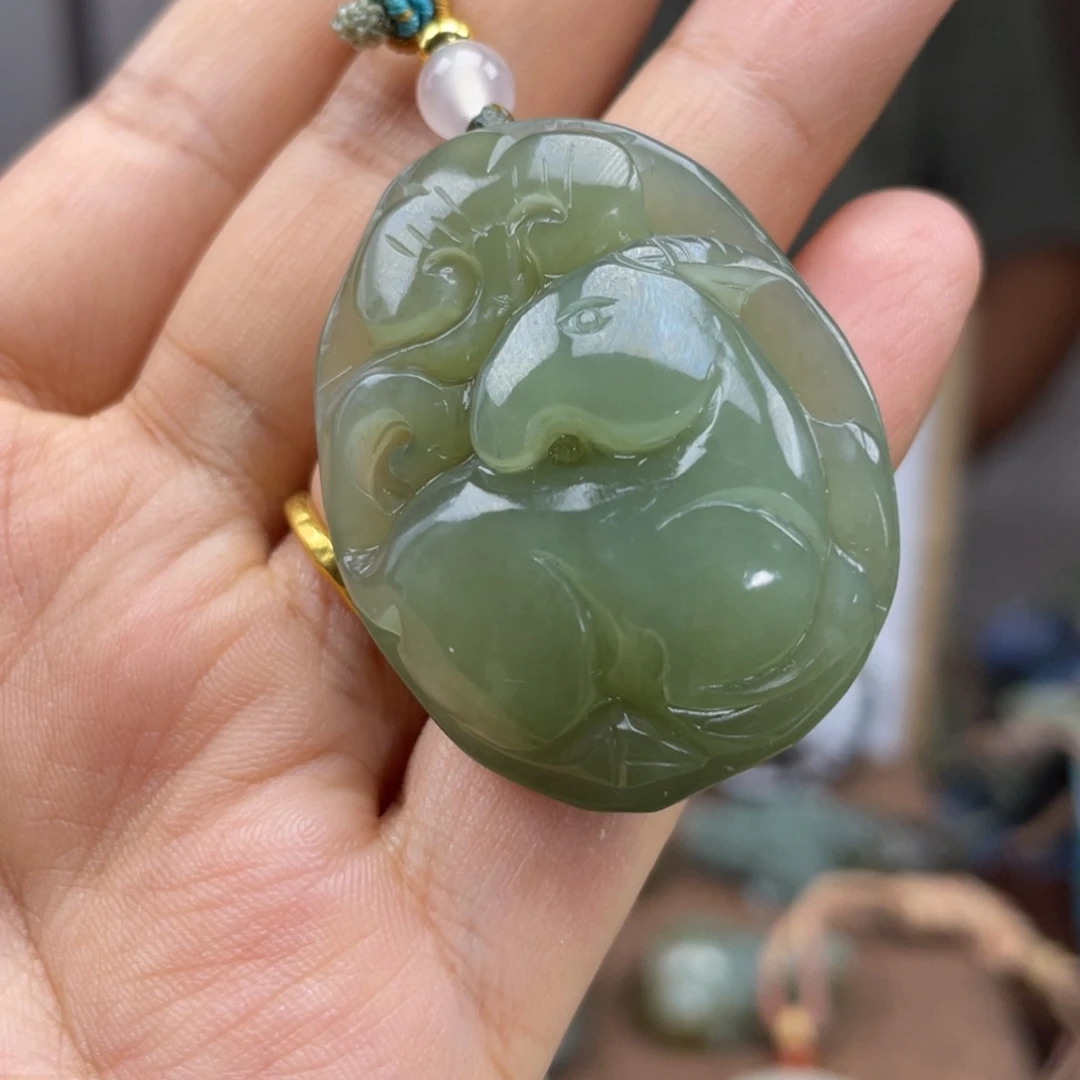 和田玉未镶嵌颈饰