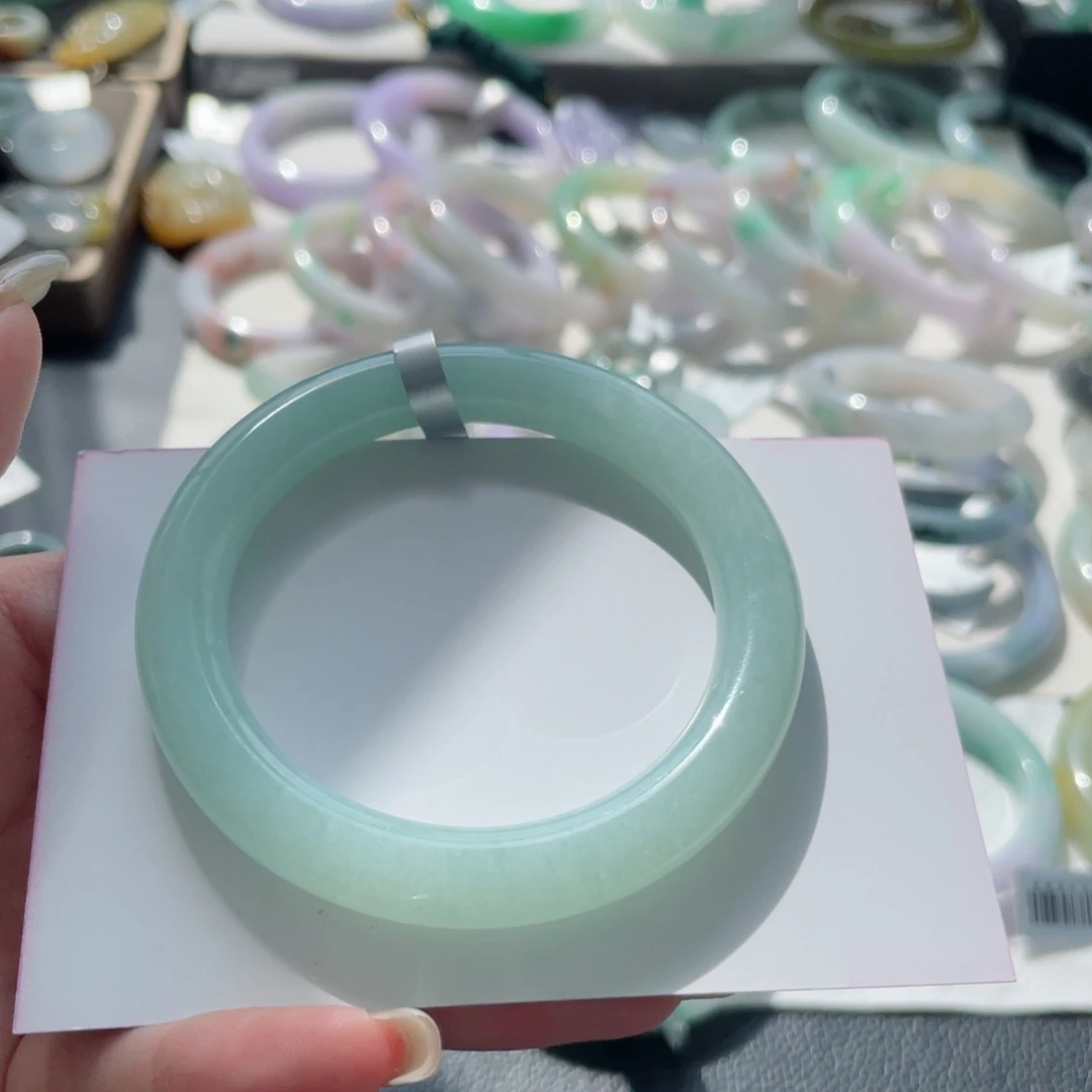 翡翠未镶嵌手镯28号54圆条