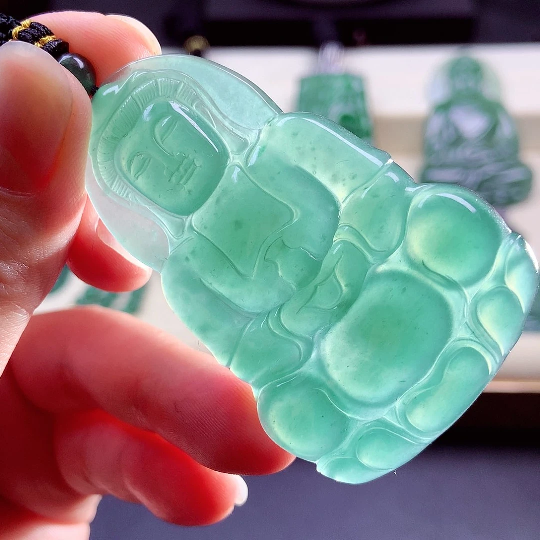 【闪购商品】颈饰未镶嵌翡翠天然