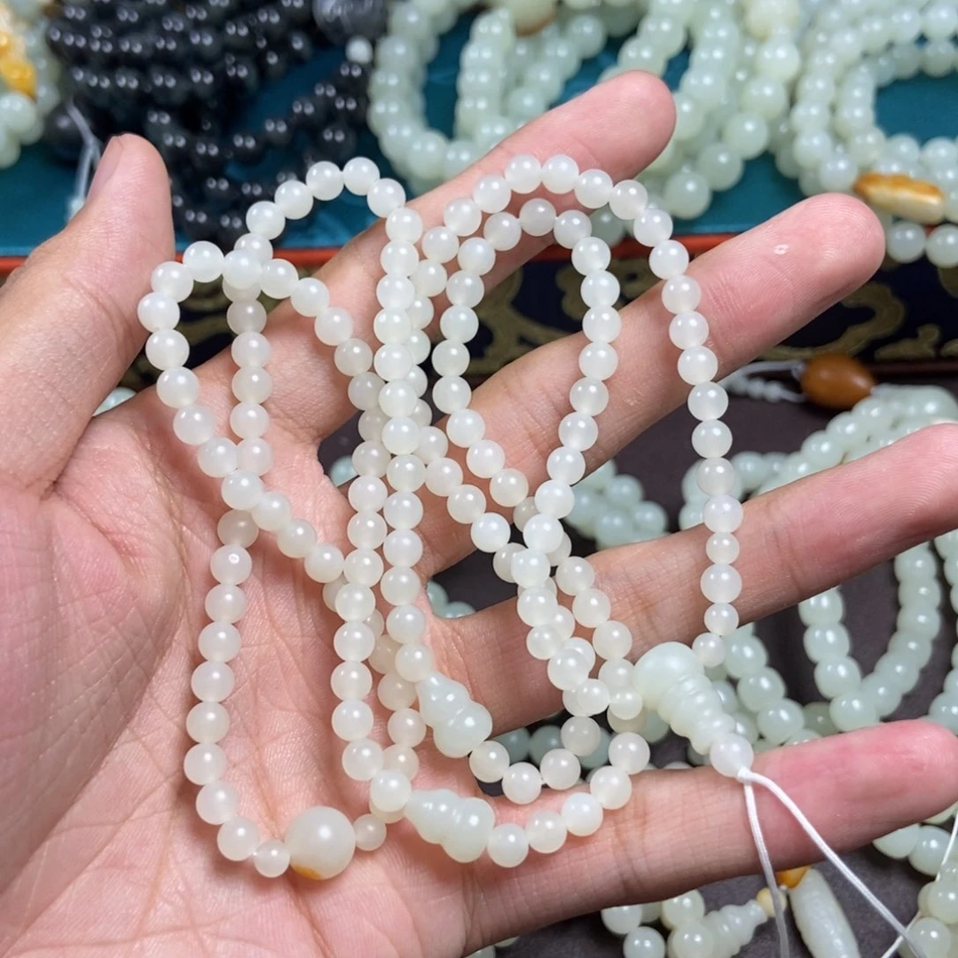 定***数和田玉未镶嵌把件