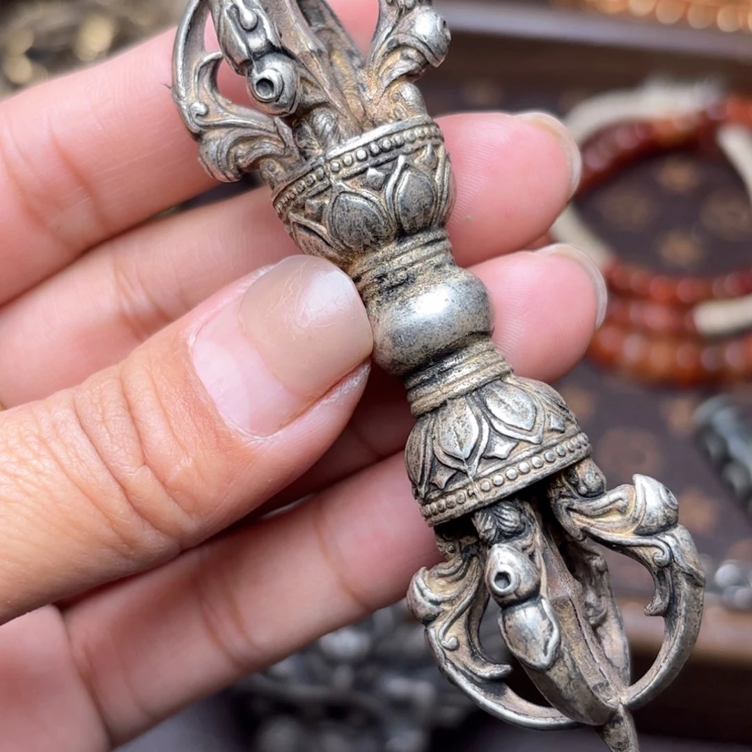 铜星月菩提吊坠项链