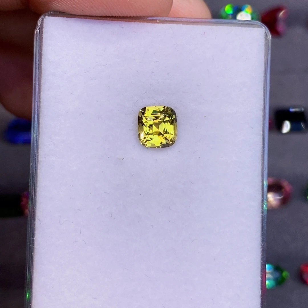 金绿宝石裸石金绿宝