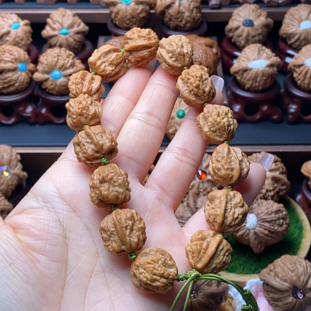 文玩核桃吊坠蛤蟆头