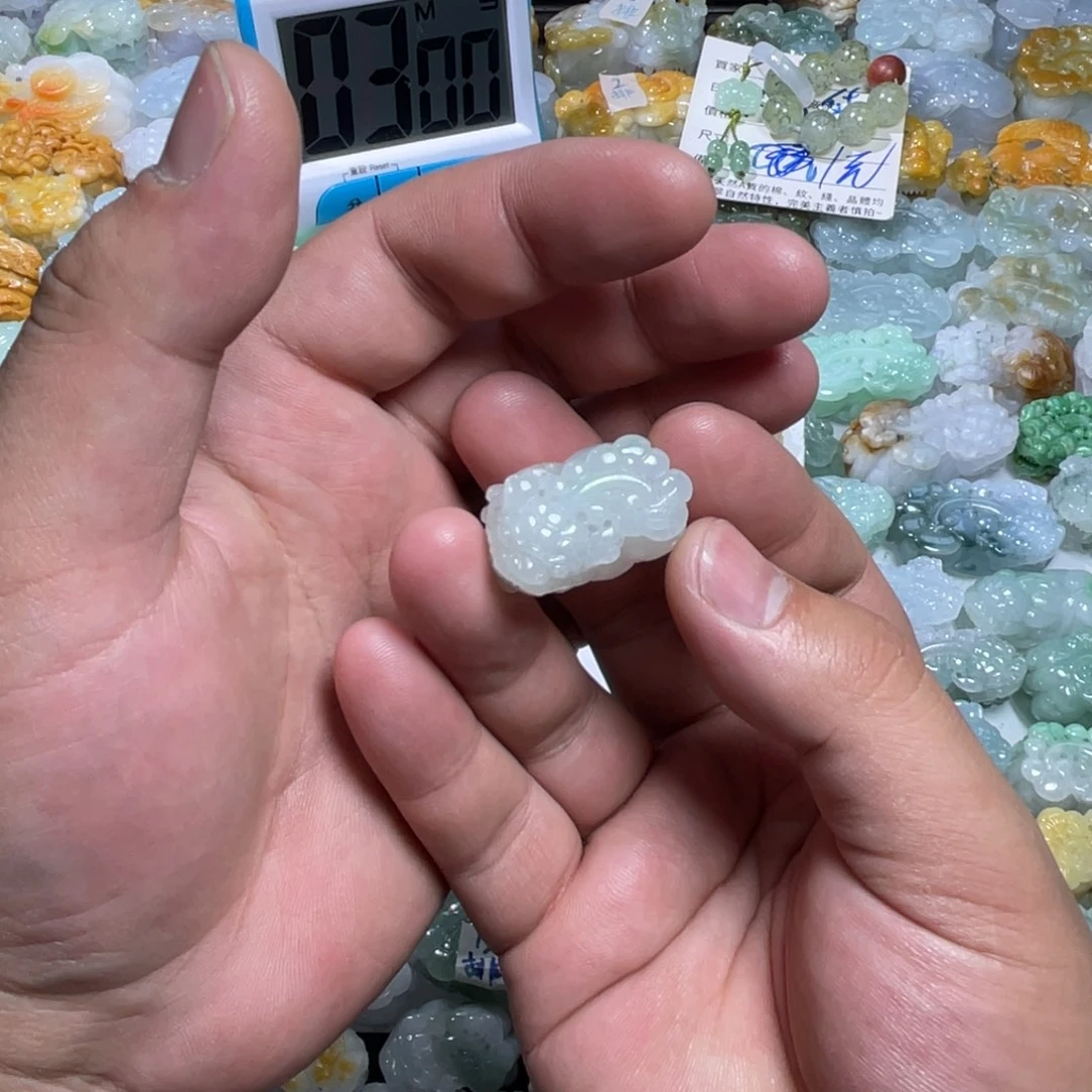 翡翠未镶嵌颈饰天然