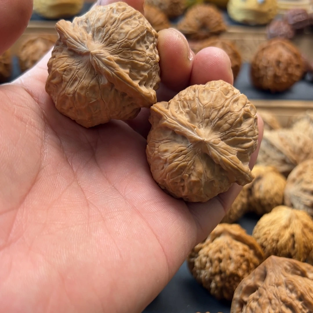 桃核吊坠文玩核桃，南瓜墩