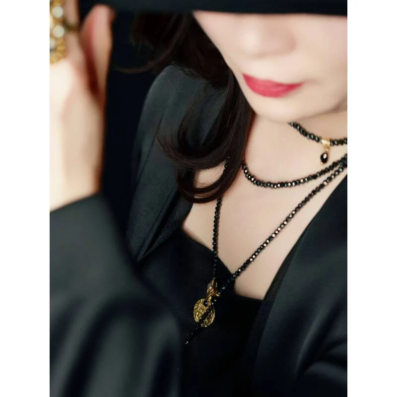 铜合金仿水晶项链 荟美 图腾古币施家珠小蜜蜂施家晶多戴项链