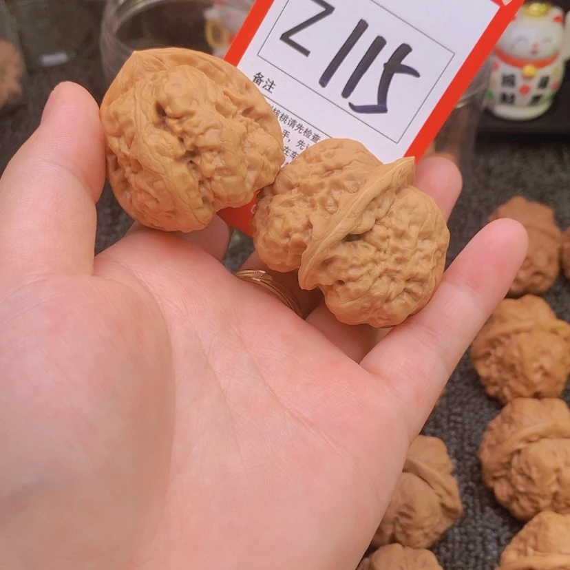 【闪购商品】吊坠桃核万**火蛤蟆头