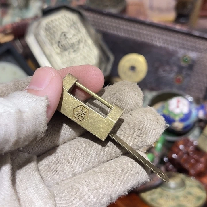 劲***力羽毛我也不知道我在想什么