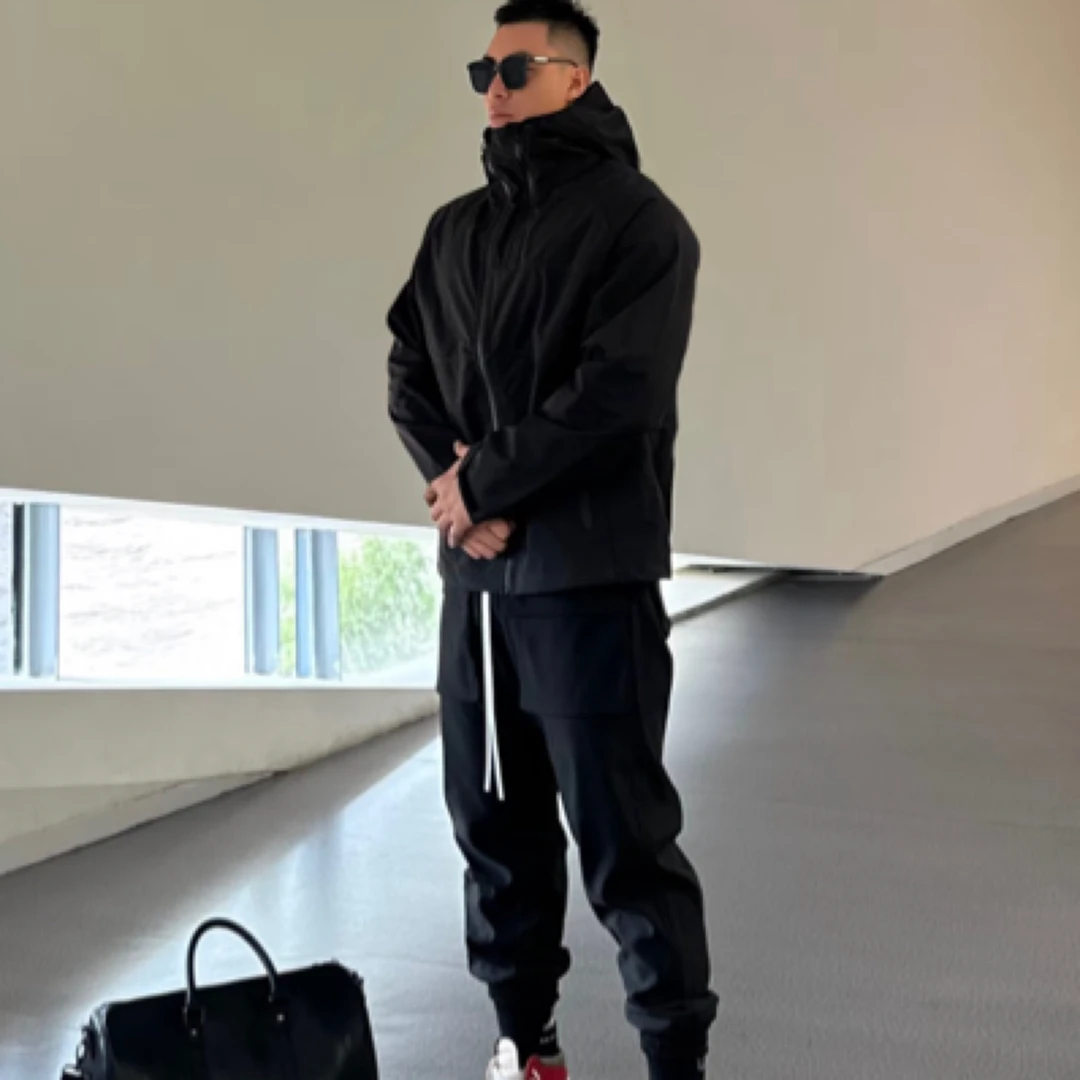 户外硬壳全压胶冲锋衣