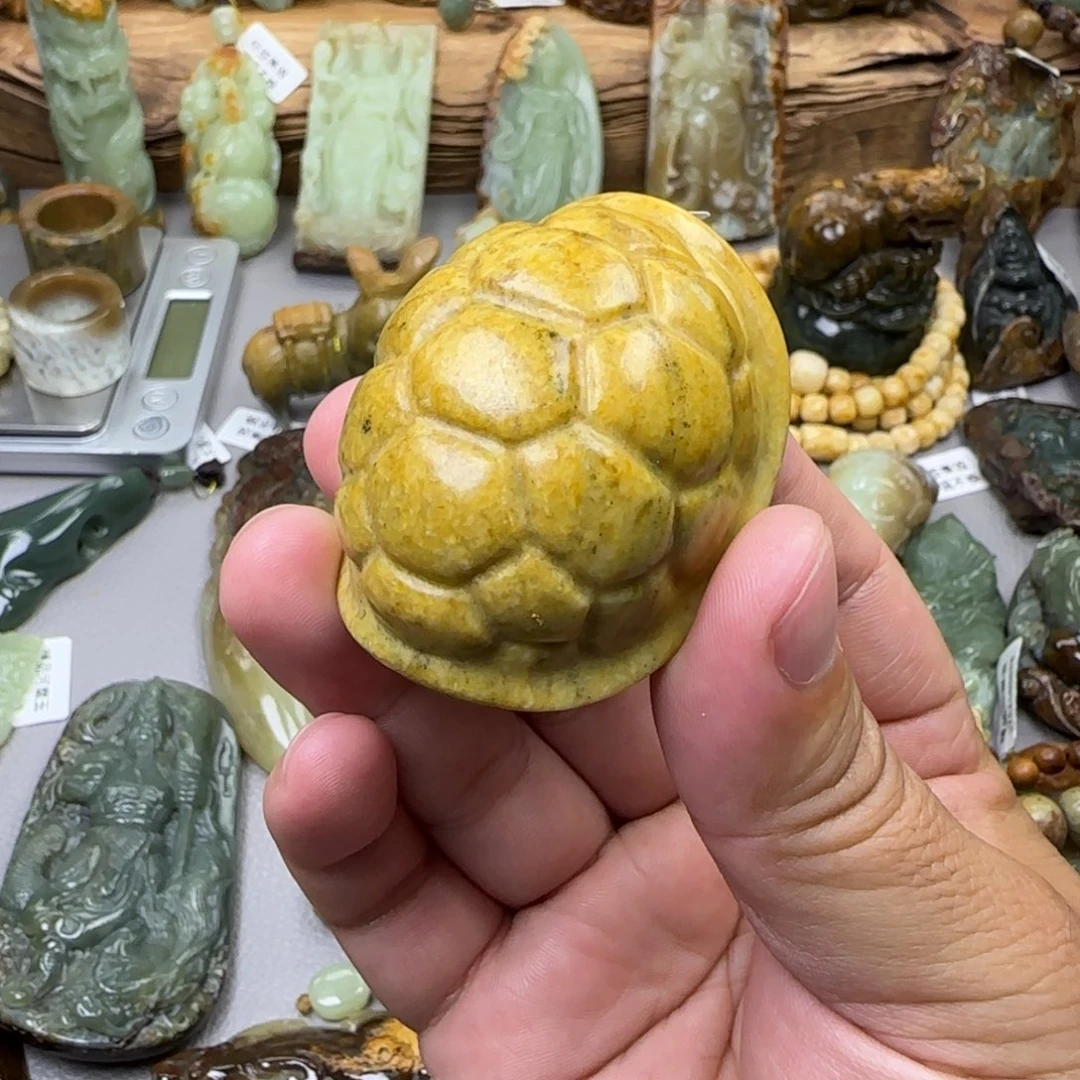 岫岩河磨玉（透闪石质玉）未镶嵌珠宝奇石