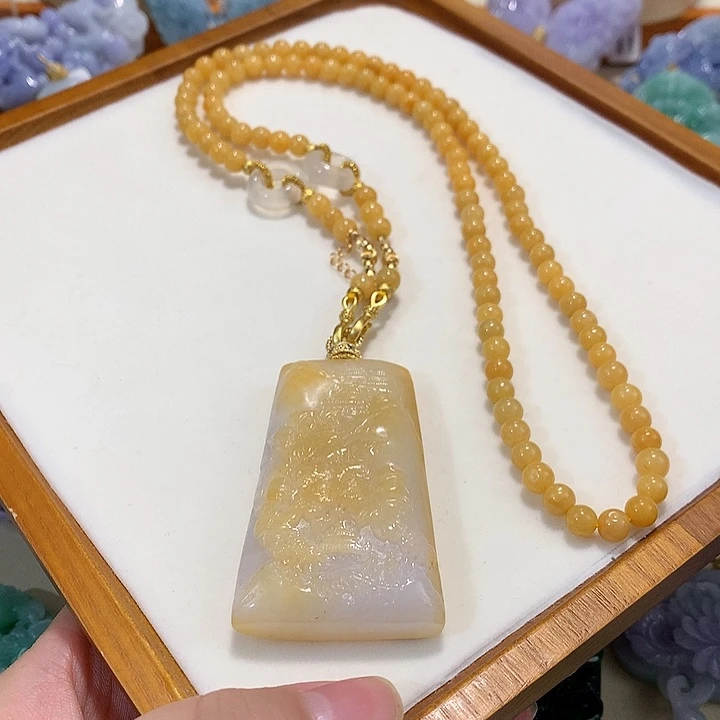 翡翠未镶嵌颈饰翡翠吊坠