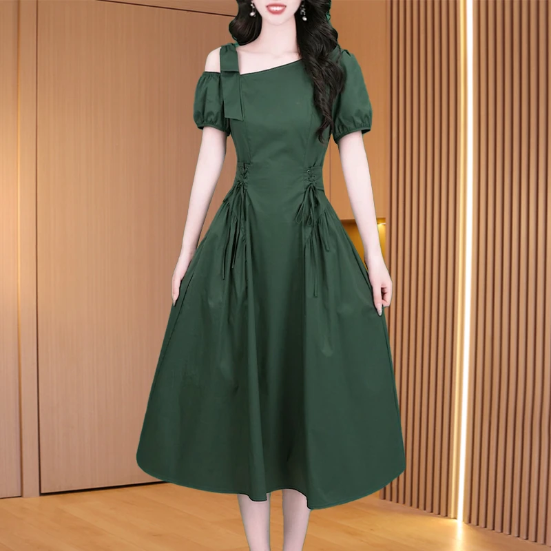 小众INS气质减龄露肩夏季新款2025年爆款纯色设计感连衣裙26570