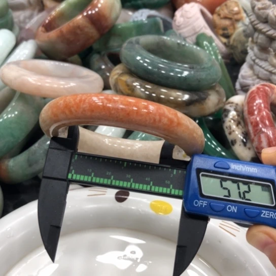 未镶嵌石英质玉珠宝半成品18