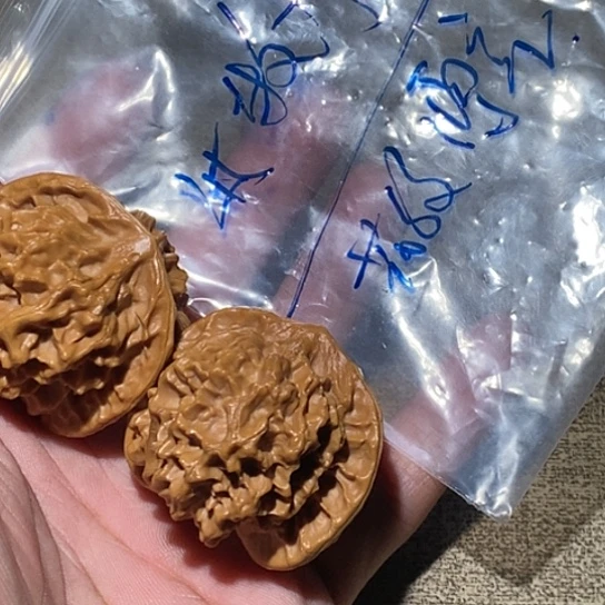 【闪购商品】吊坠文玩核桃