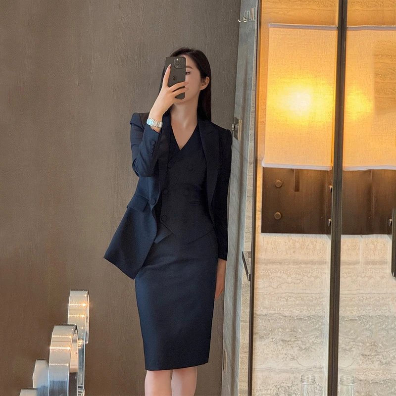 秋冬年会2025精英藏青色修身显瘦西装职业装女性三件套装时尚高端