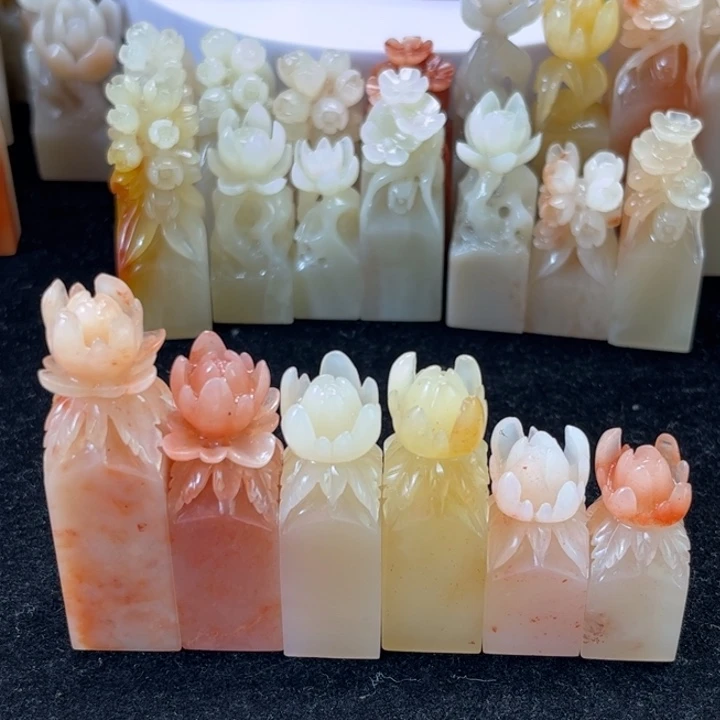 老挝石六朵牡丹花1.3~1.5左右印面