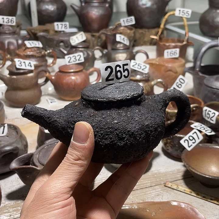 纯手工捏制柴火茶具