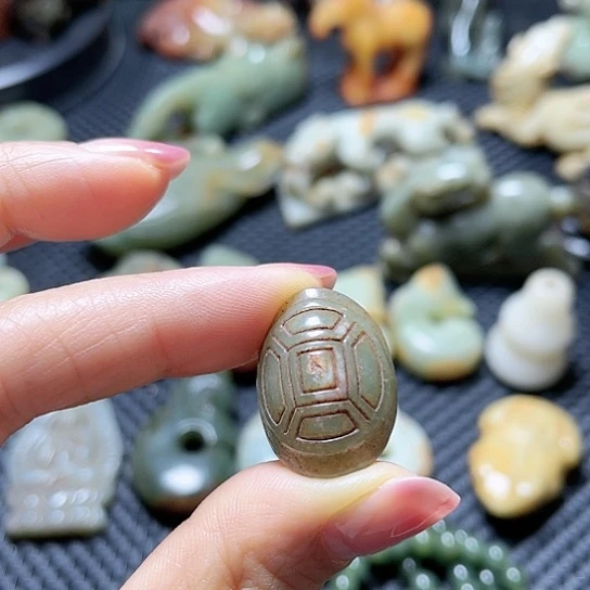 白玉菩提吊坠摆件