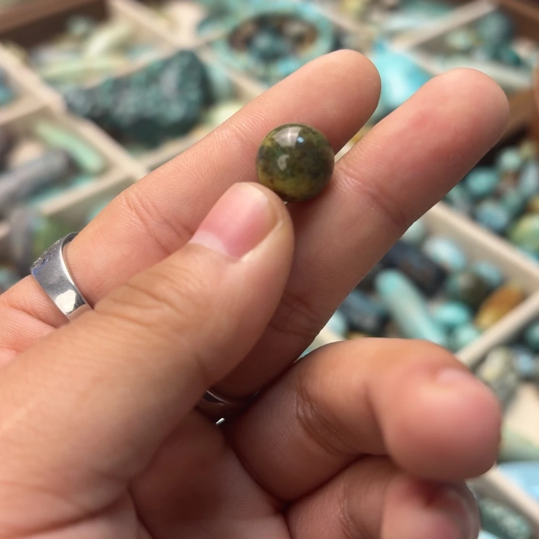 南红玛瑙未镶嵌绿松石