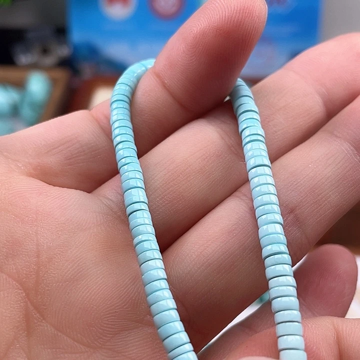 绿松石颈饰未镶嵌