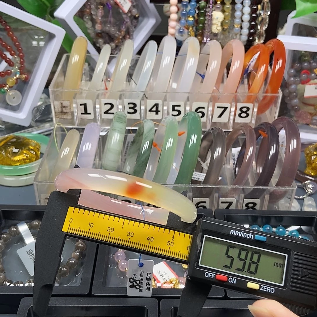 玛瑙/玉髓手镯未镶嵌7