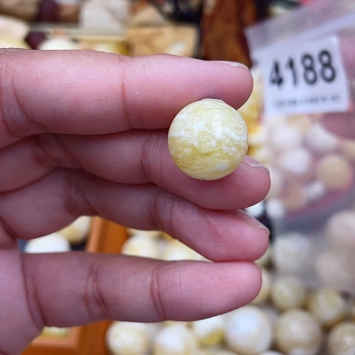 蜜蜡未镶嵌珠宝奇石粉15.