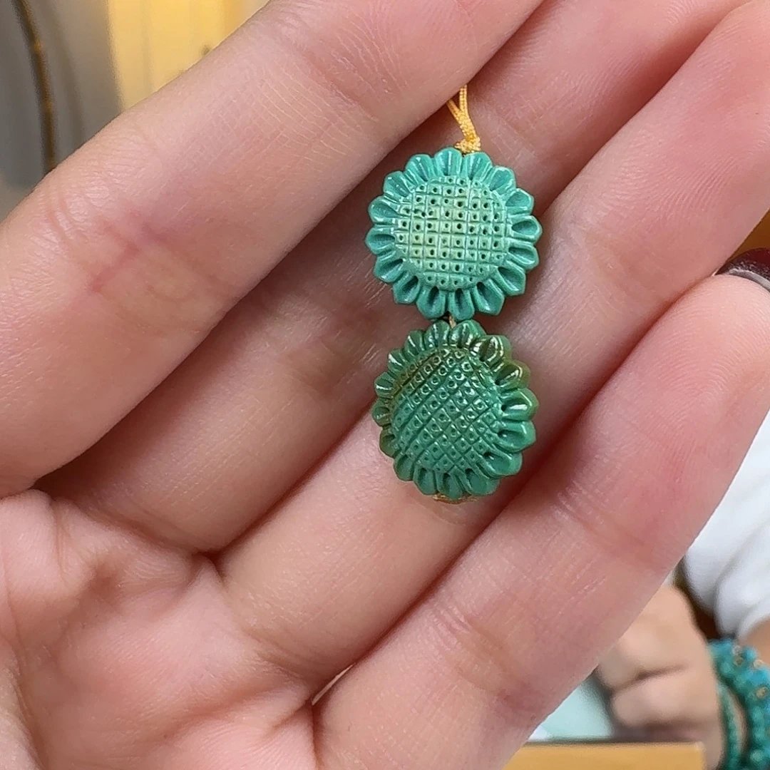 绿松石未镶嵌挂件