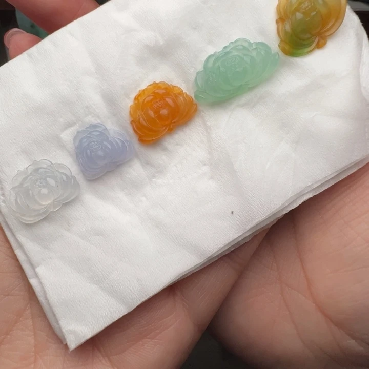 定制翡翠未镶嵌包抛光