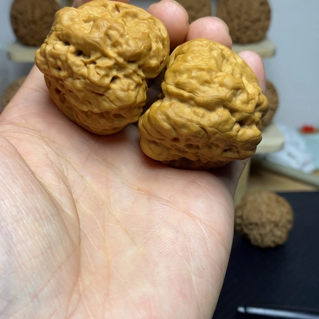 卡****大叶紫檀（黑酸枝木类）41+蛤蟆