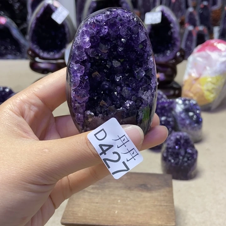 未镶嵌水晶大型摆件（非配饰）