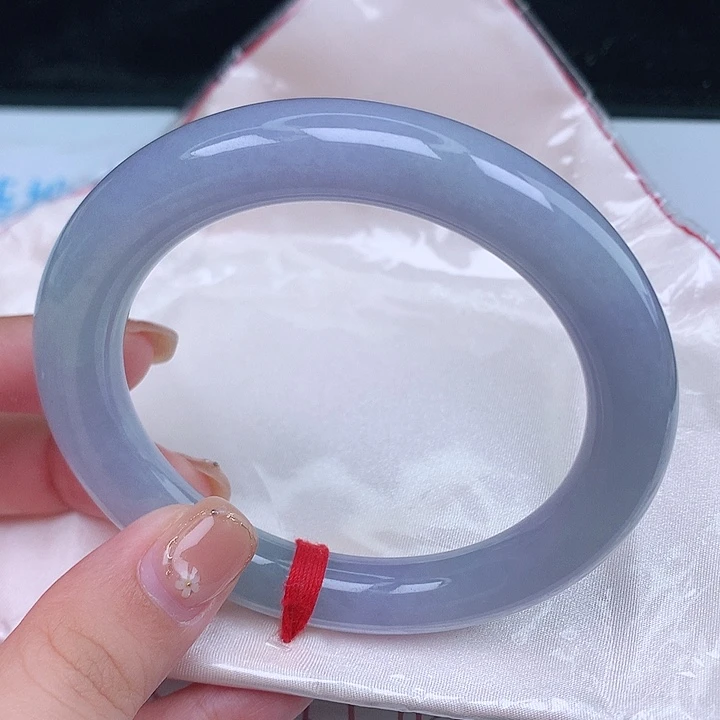 翡翠手镯（圆镯）未镶嵌天然