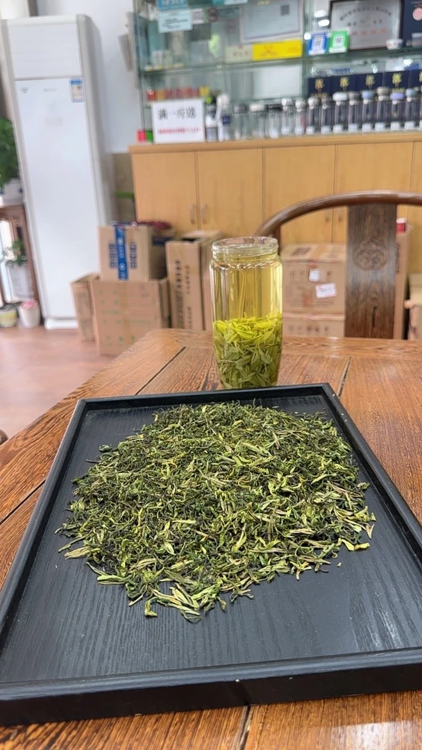 9-9白茶烘青，明后白茶，持久耐泡，注重外观的别拍