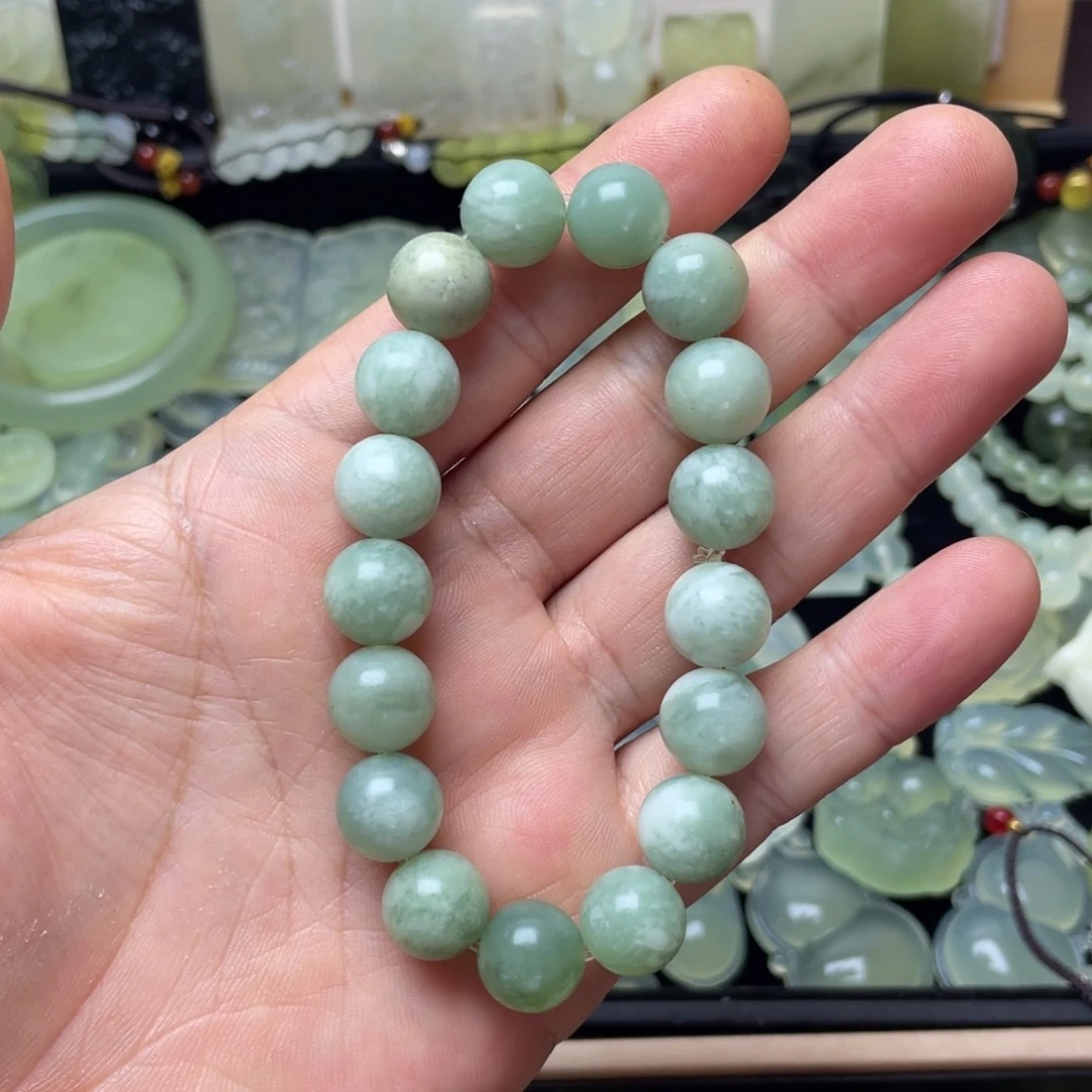 未镶嵌蛇纹石玉颈饰