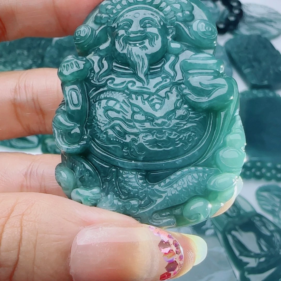 颈饰未镶嵌翡翠多样性发货天然的A货翡翠