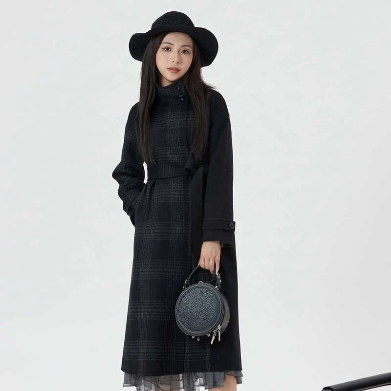 sdeer圣迪奥女装时尚气质立领格纹收腰双面呢长款大衣S23482534
