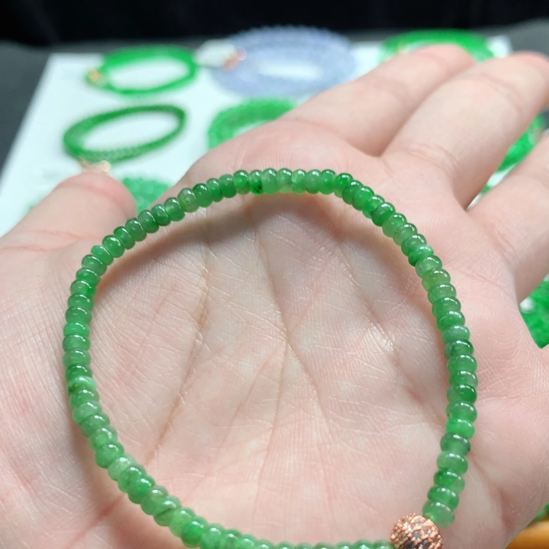 翡翠未镶嵌手链翡翠